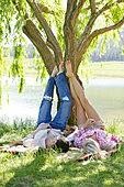 couple sous un arbre.JPG