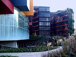 Musee_quai_Branly_PARIS.jpg